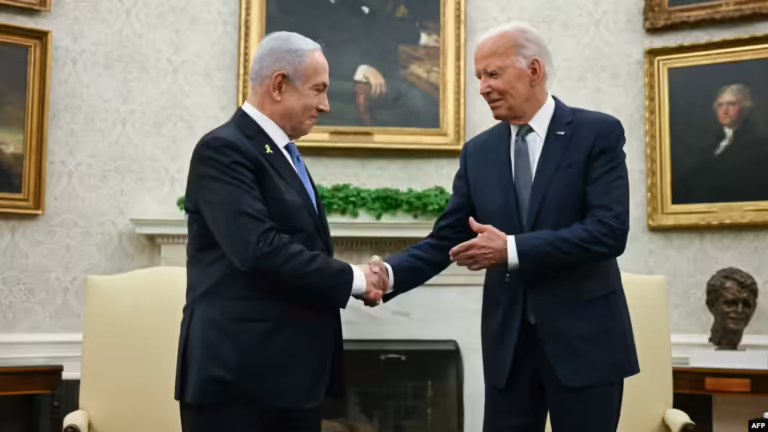 Benjamin Netanyahu dan Joe Biden mengadakan pertemuan di Gedung Putih. (VoA)