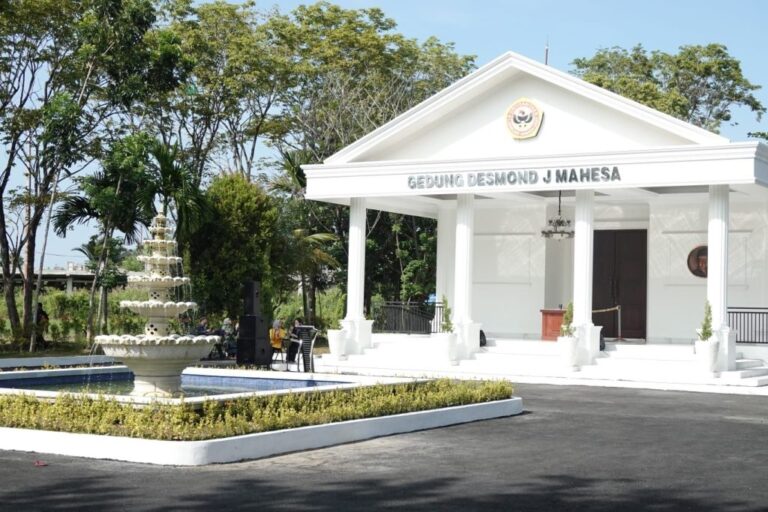 Gedung Desmond J. Mahesa yang dihibahkan untuk Fakultas Hukum ULM, Banjarmasin. (Istimewa)
