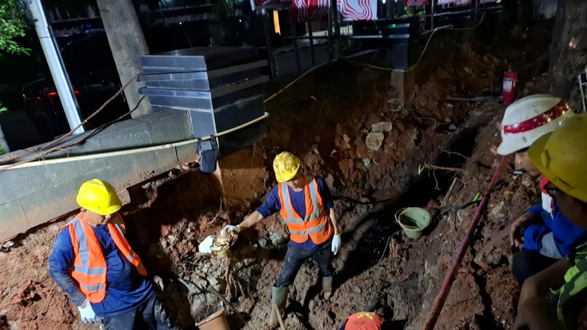20240808_PGN gerak cepat atasi pipa gas bocor di depan Kemenkes. (Dok PGN). PGN gerak cepat atasi pipa gas bocor di depan Kemenkes. (Dok PGN).